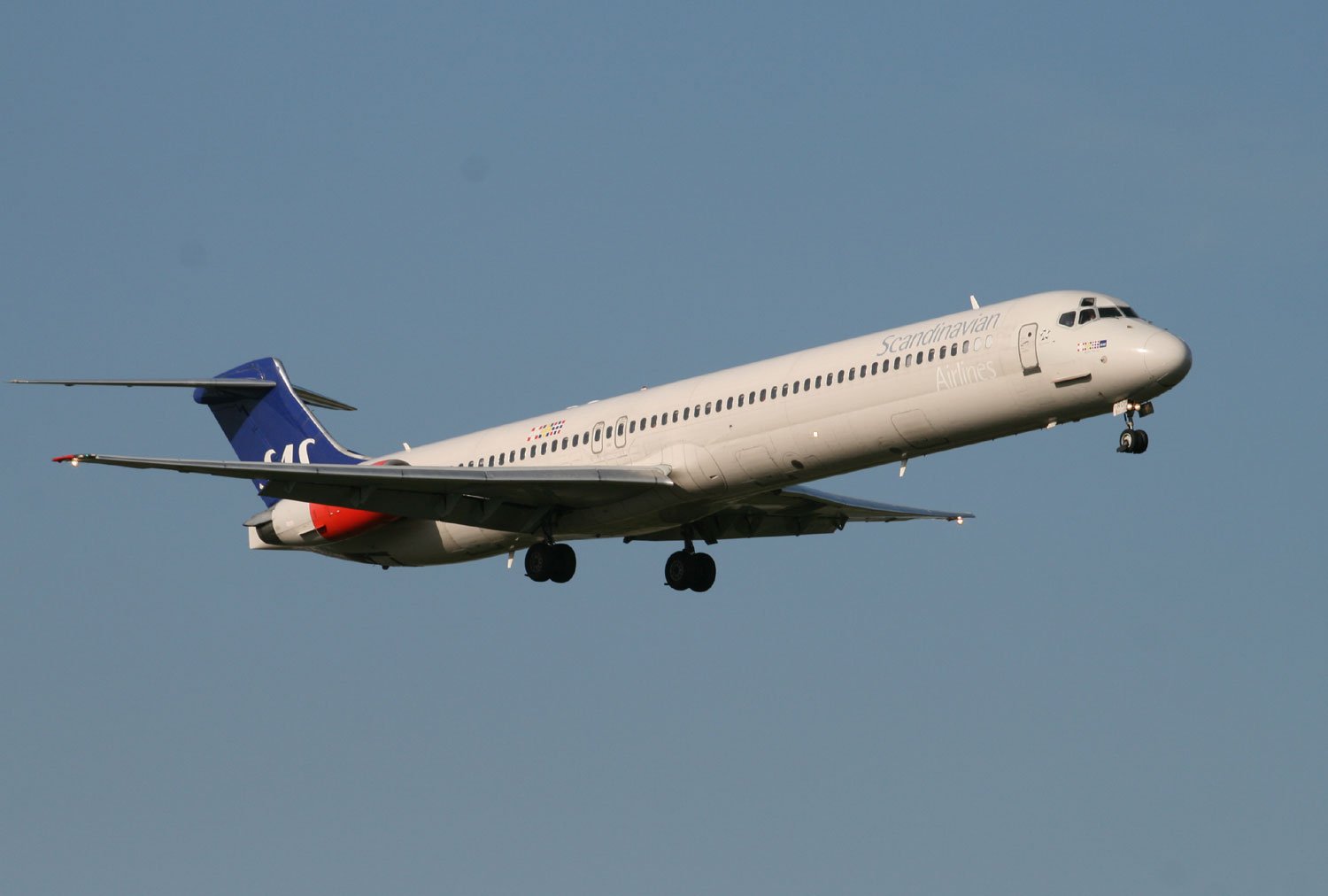 SAS to retire last MD-82 in October - Airport Spotting